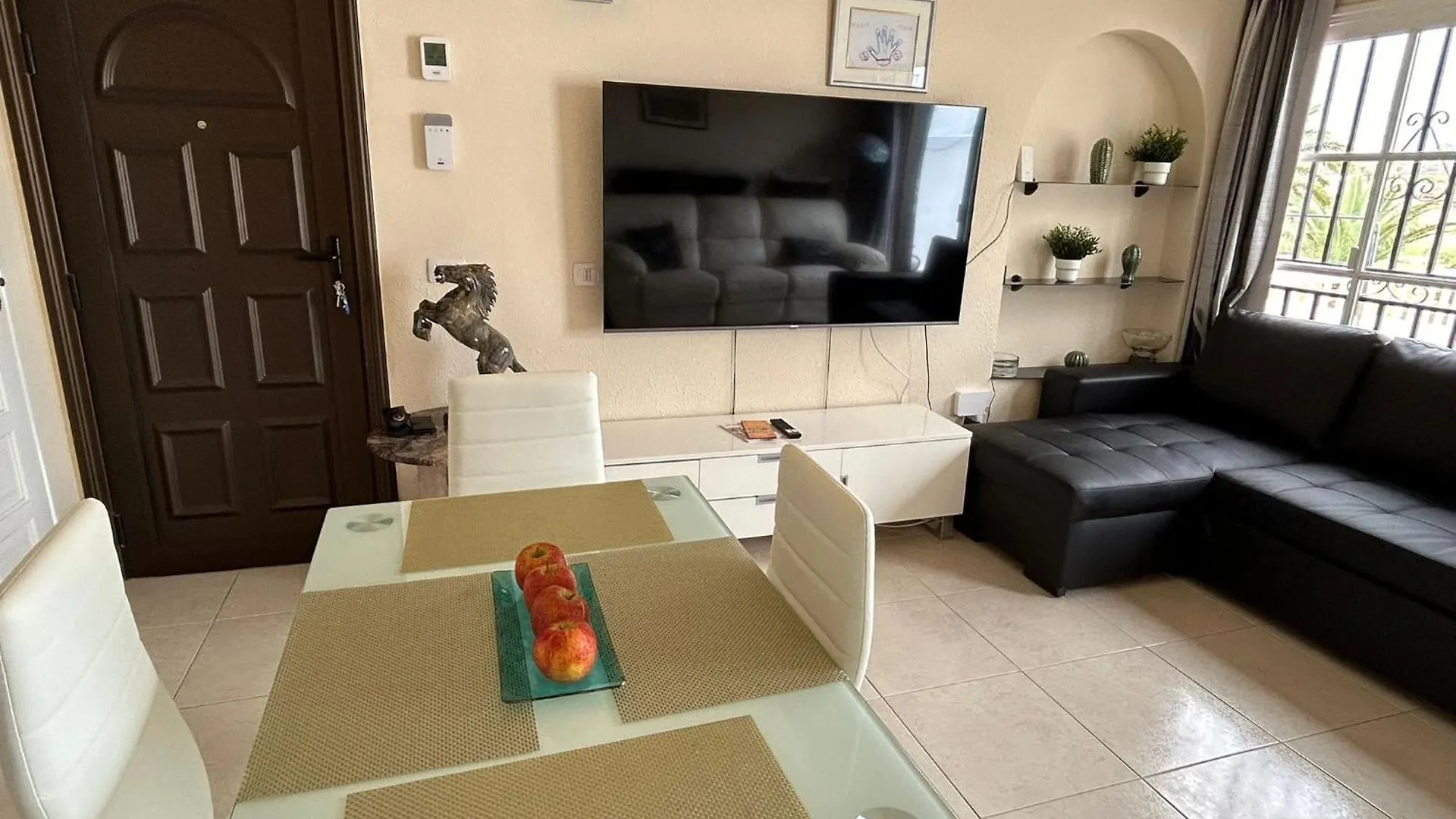 Casa Maggie Amarilla Golf Apartment San Miguel de Abona Spain