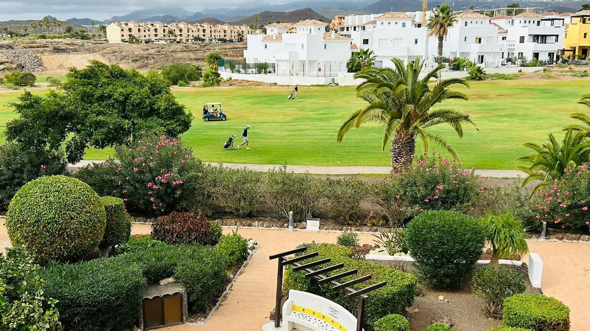 Casa Maggie Amarilla Golf Apartment San Miguel de Abona Spain